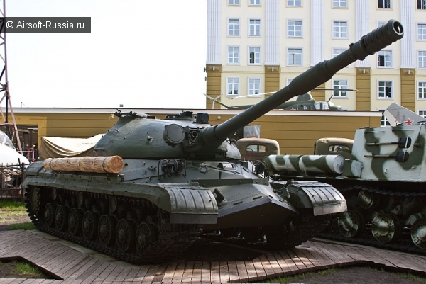 Последний советский тяжелый танк - Т10М