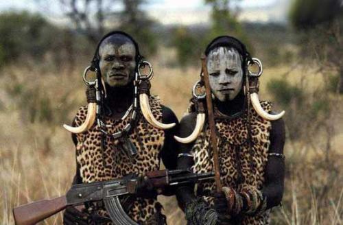 АК-47 у африканских негров